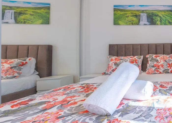 Flowers Island House 5