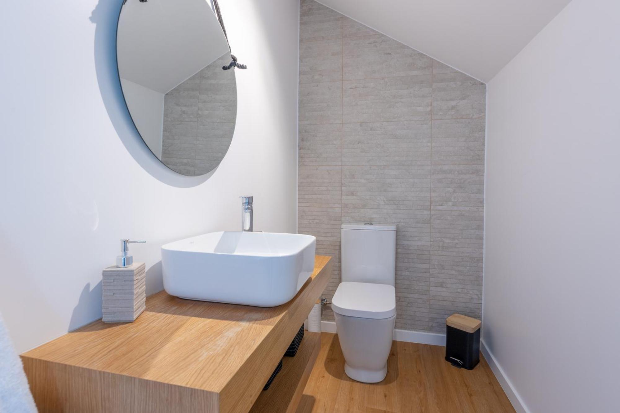 Flowers Island House 5 *